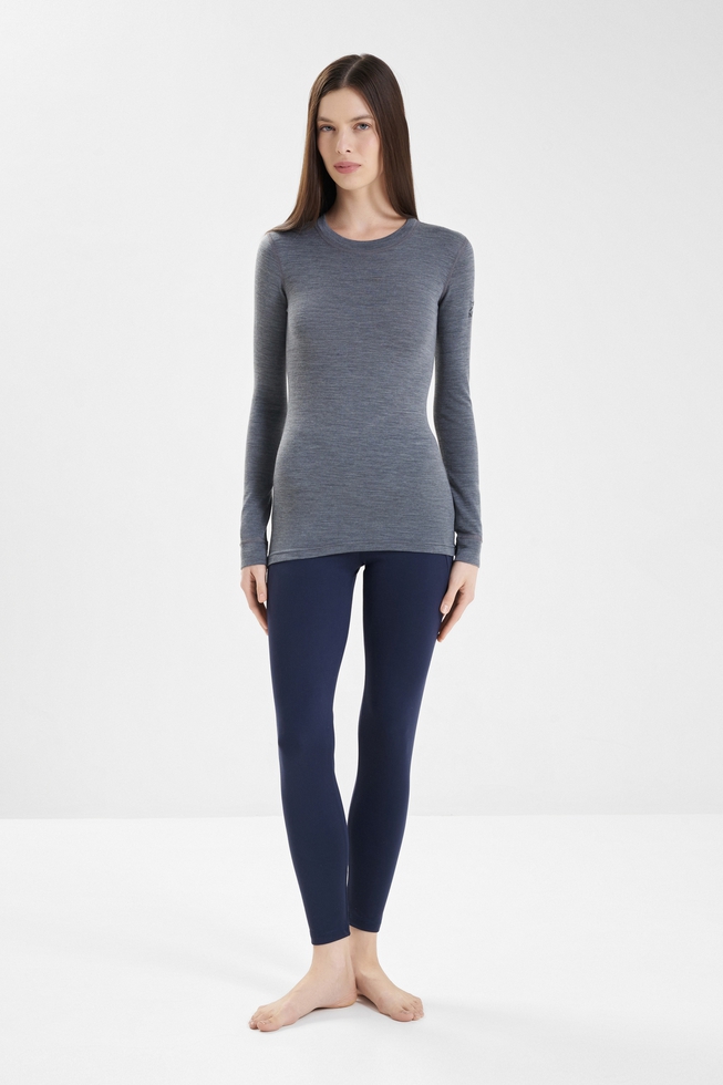 Женский серый лонгслив из шерсти 3