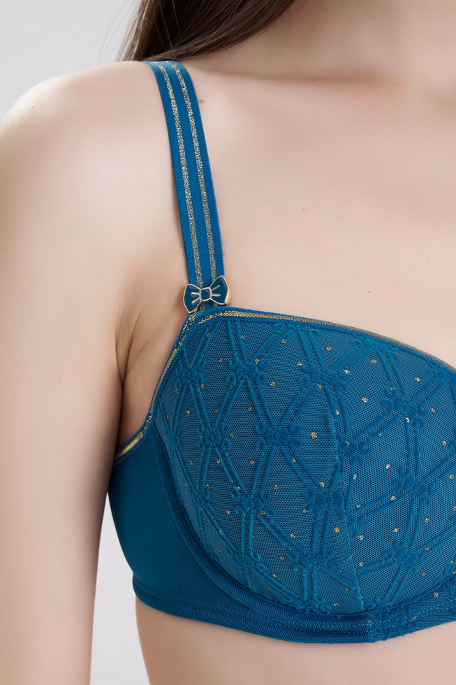  Бюстгальтер на косточках с орнаментом  4