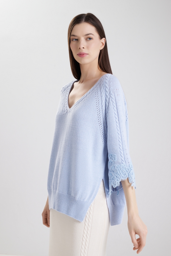  Женский джемпер с вышивкой 1