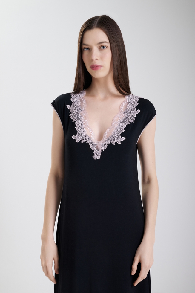  Длинная сорочка с кружевом  3