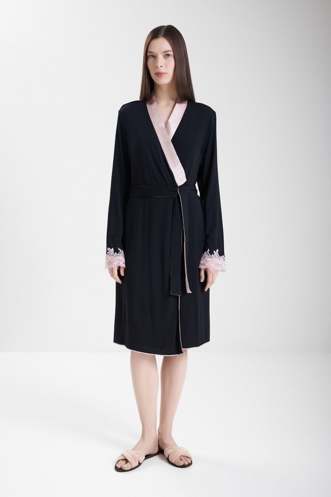  Женский короткий халат с кружевом  1