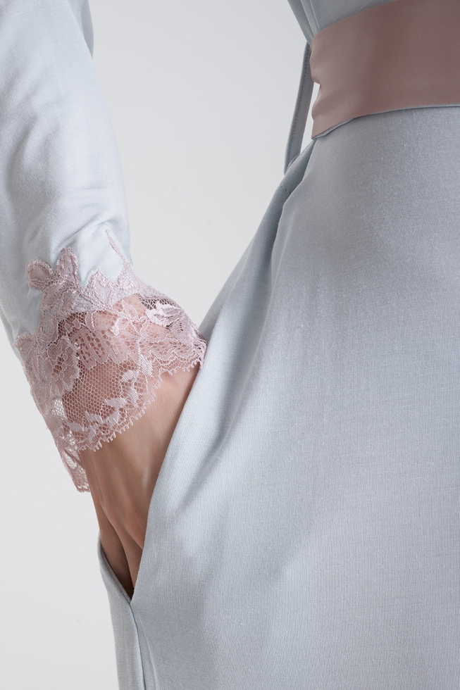  Женский длинный халат с кружевом  4