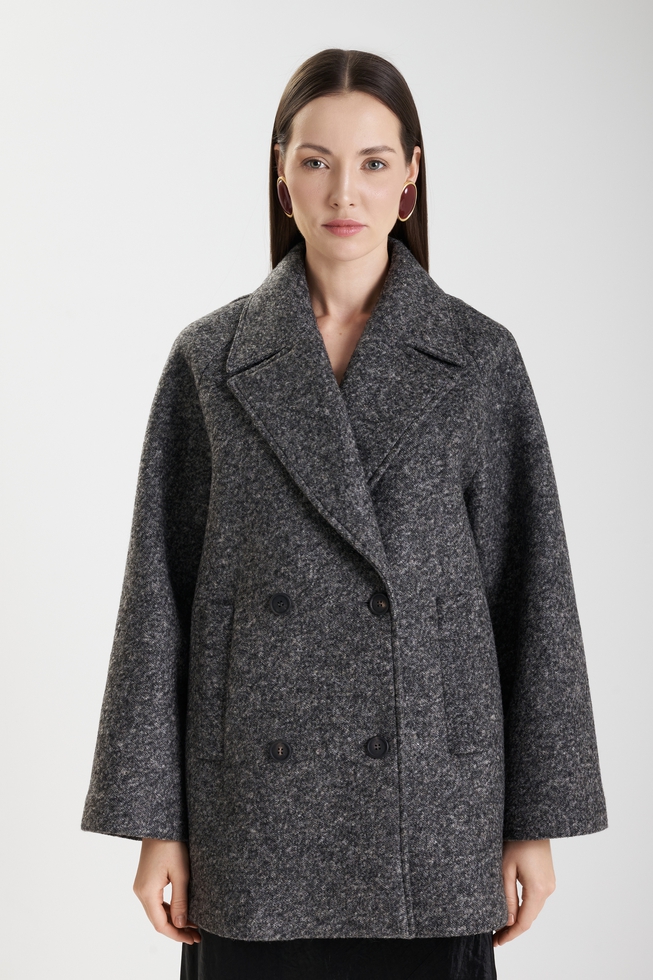 Женское двубортное пальто с шерстью  1