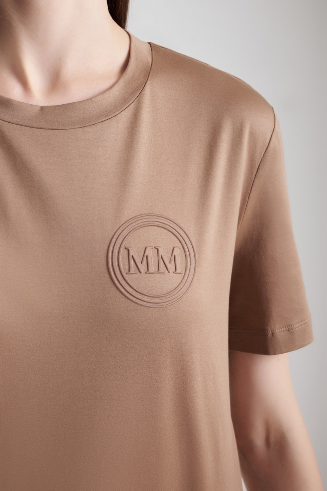 Женская футболка 4