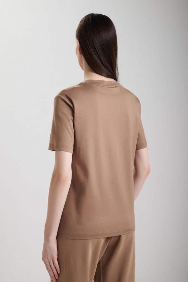 Женская футболка 2