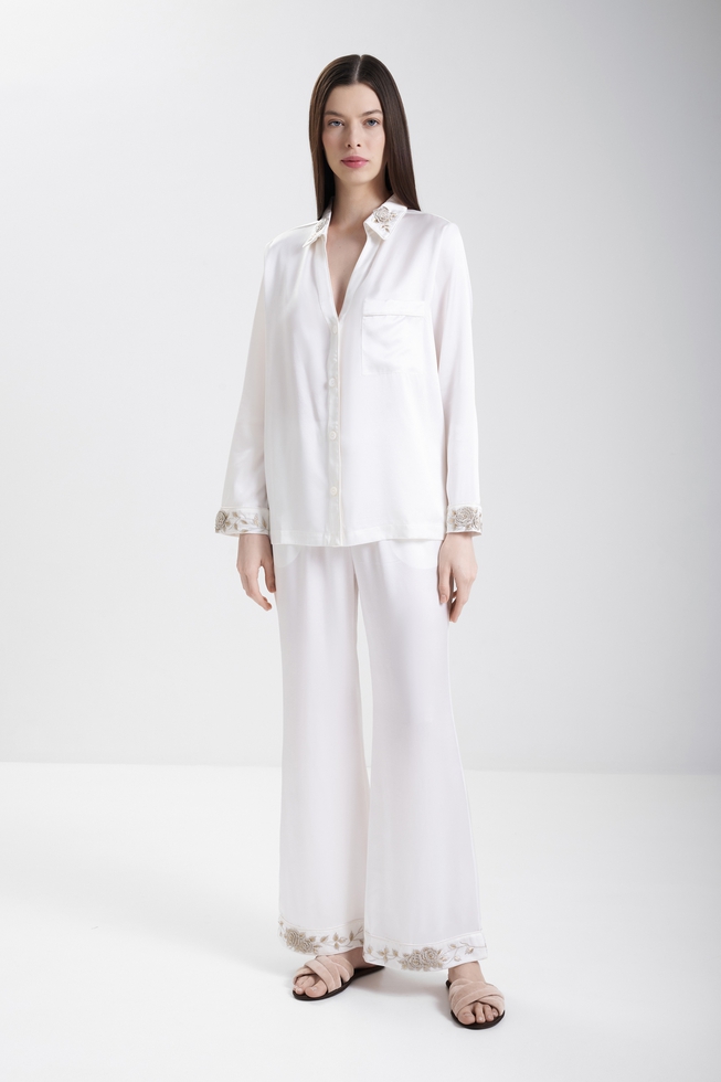  Женская шелковая пижама с брюками  1