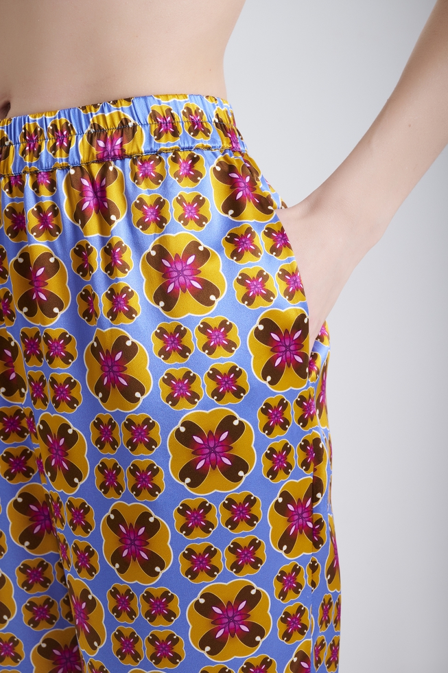  Женская шелковая пижама с брюками  8