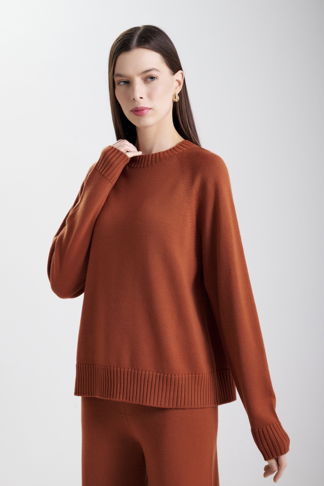 Женский джемпер из шерсти 1