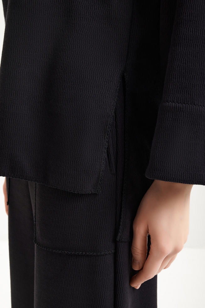 Женский джемпер свободного кроя  4