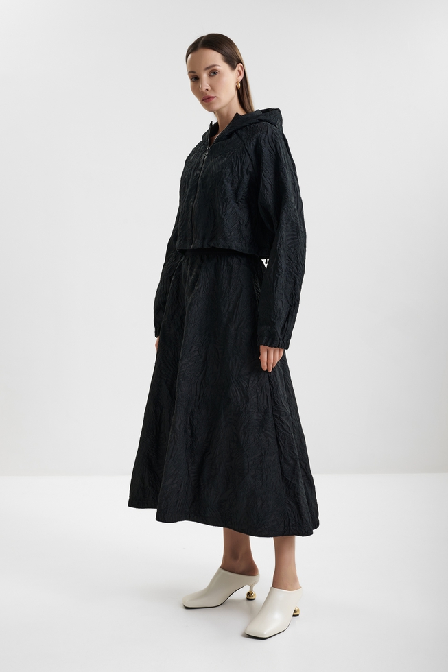 Женская ветровка с фактурным принтом  4