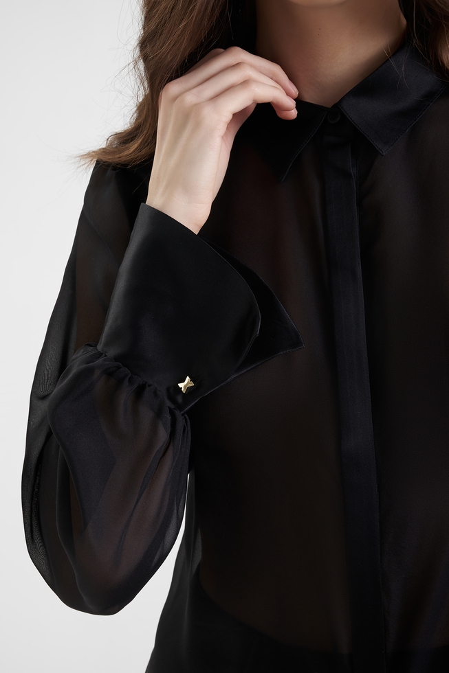 Черная шелкова блузка с длинным рукавом 4