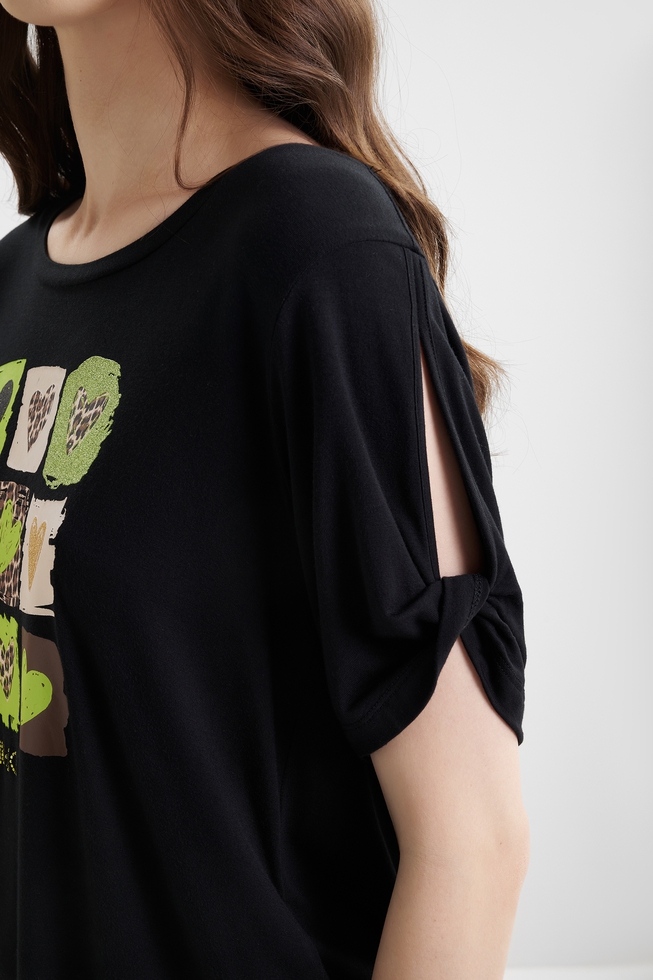 Женская футболка 4