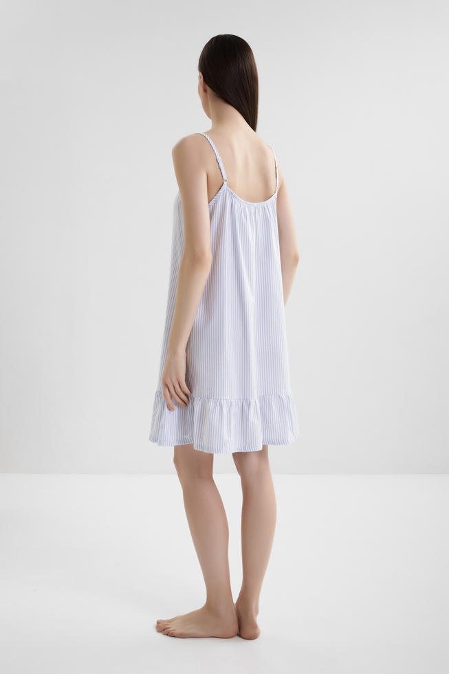 Женское короткое пляжное платье в полоску 2