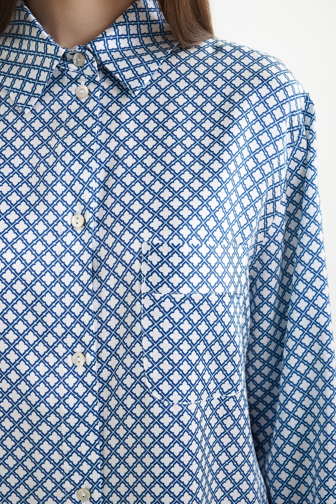 Женский шелковый халат на пуговицах 4