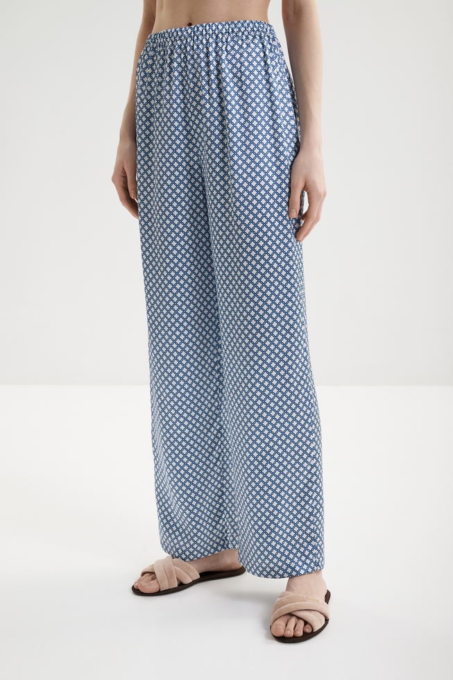 Женская шелковая пижама с брюками 6