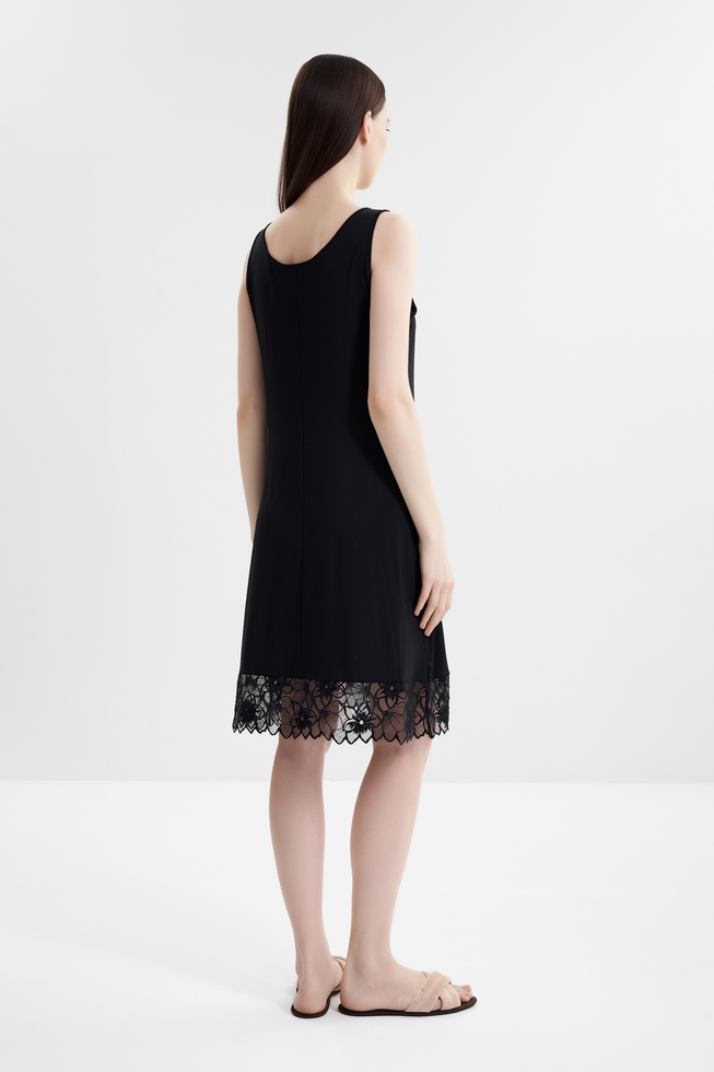  Короткая черная сорочка  2