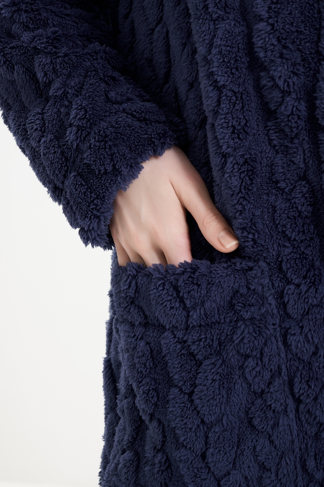 Женский длинный халат на пуговицах  4