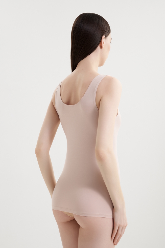  Женская бежевая майка с кружевом  2