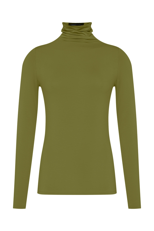 Женская зелёная водолазка 5