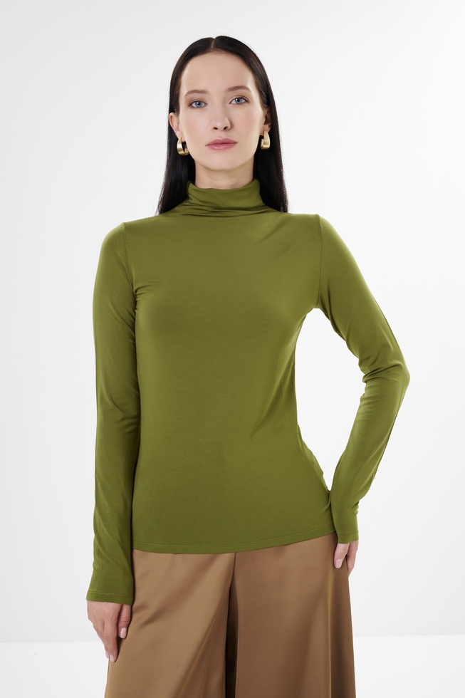Женская зелёная водолазка 1