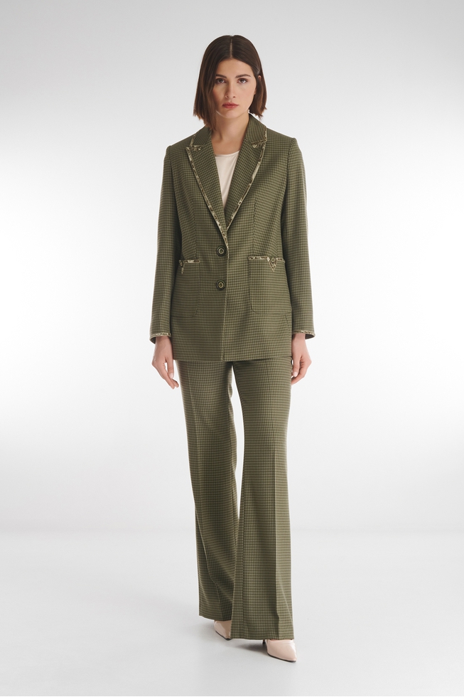 Женский жакет с бархатной окантовкой  5