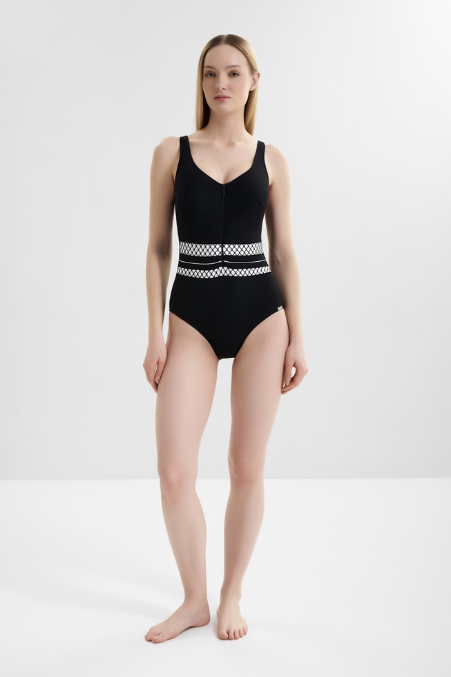 Слитный купальник 3