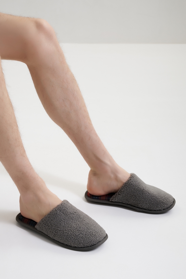 Мужские тапки 1