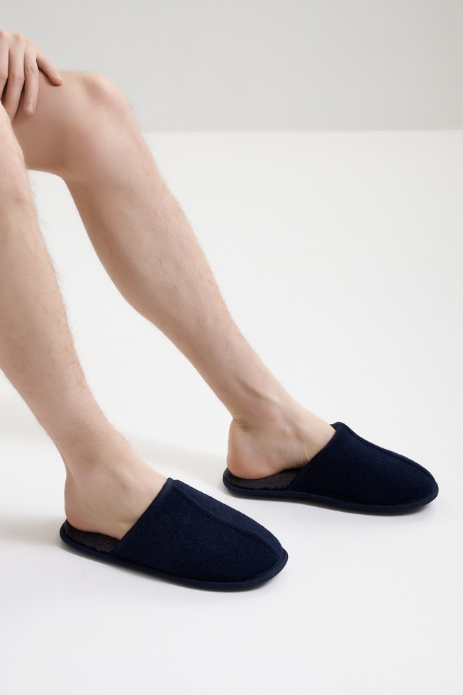 Мужские тапки 1