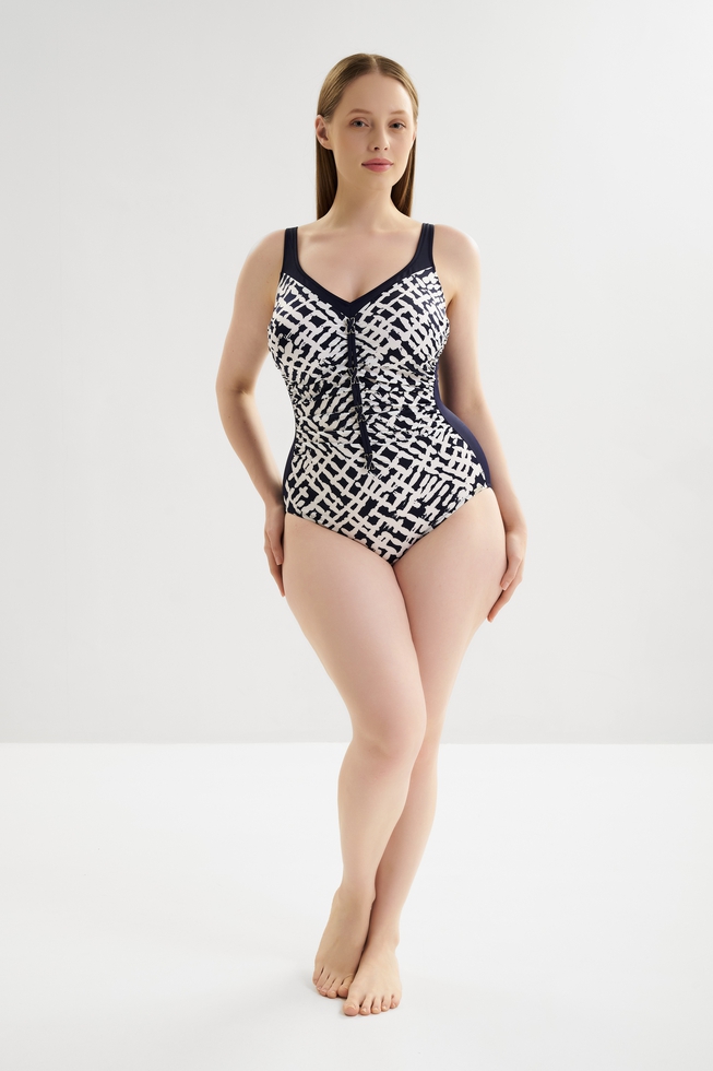  Слитный купальник  3