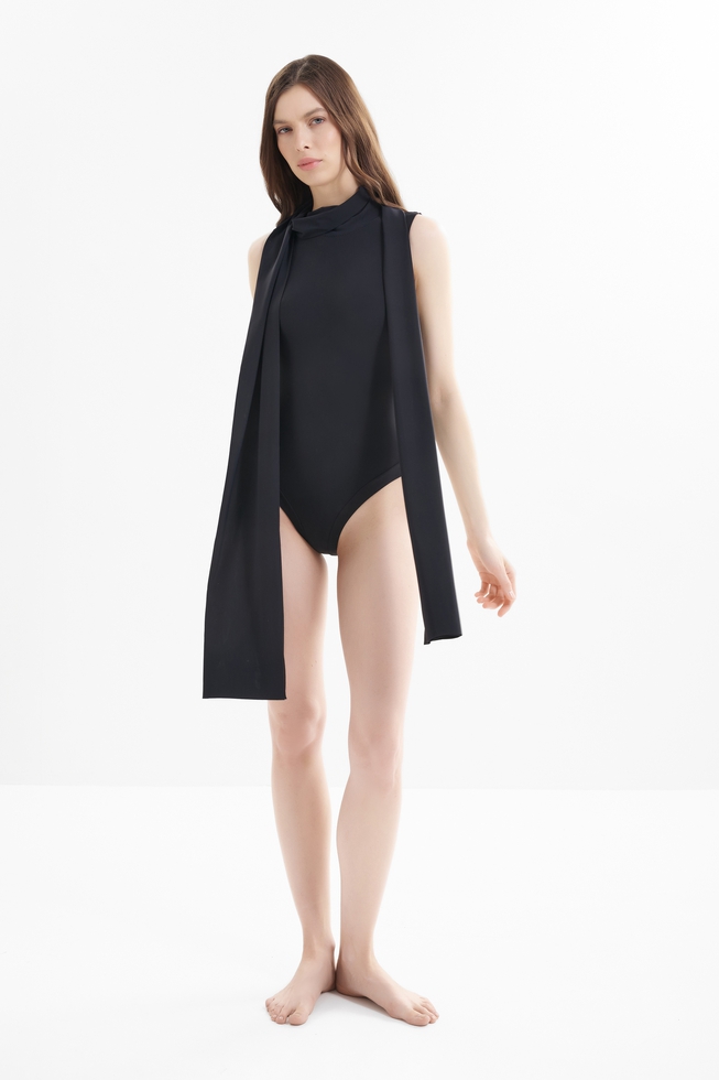  Слитный купальник  4