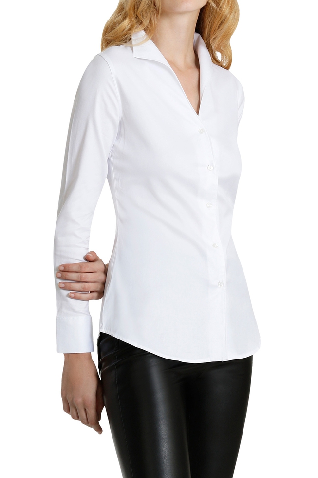  Белая блузка с длинным рукавом  2