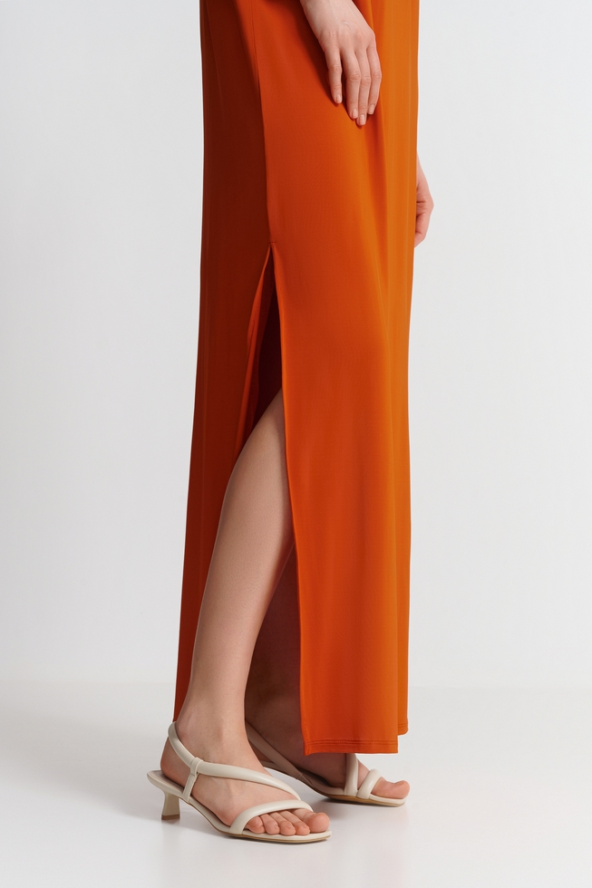 Длинное платье без рукавов 4