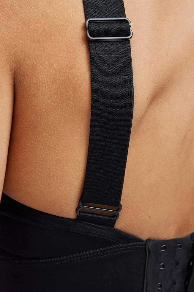 Женский чёрный спортивный топ 4