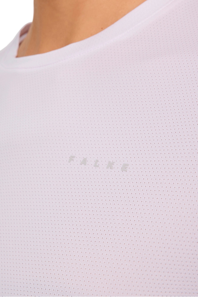 Женская белая спортивная футболка 4