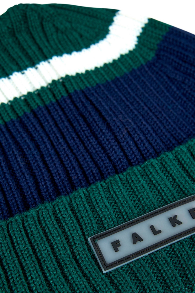 Зелёная шапка 3