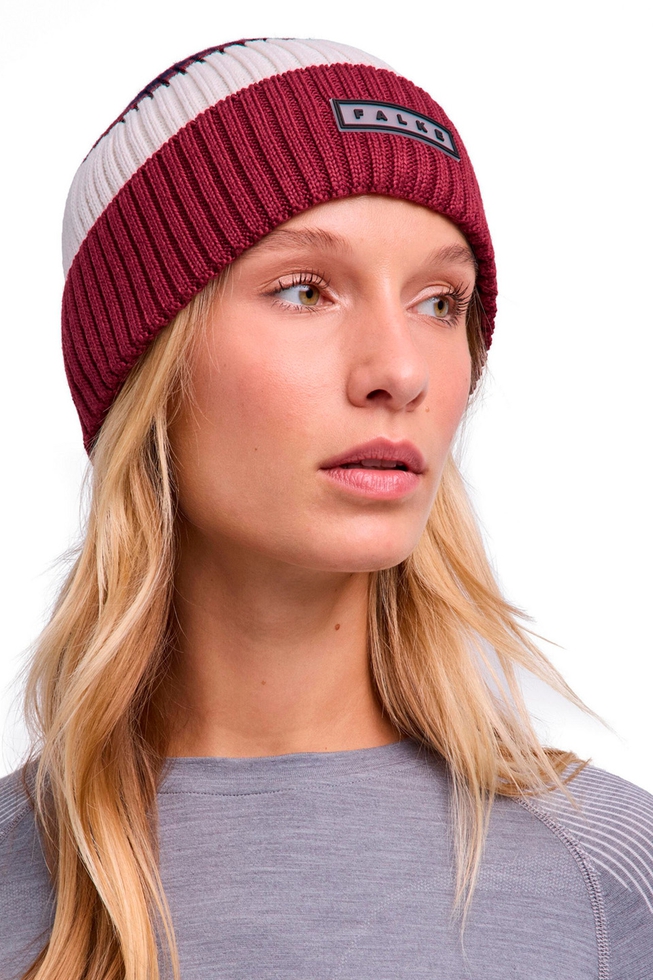 Шапка женская с шерстью  2