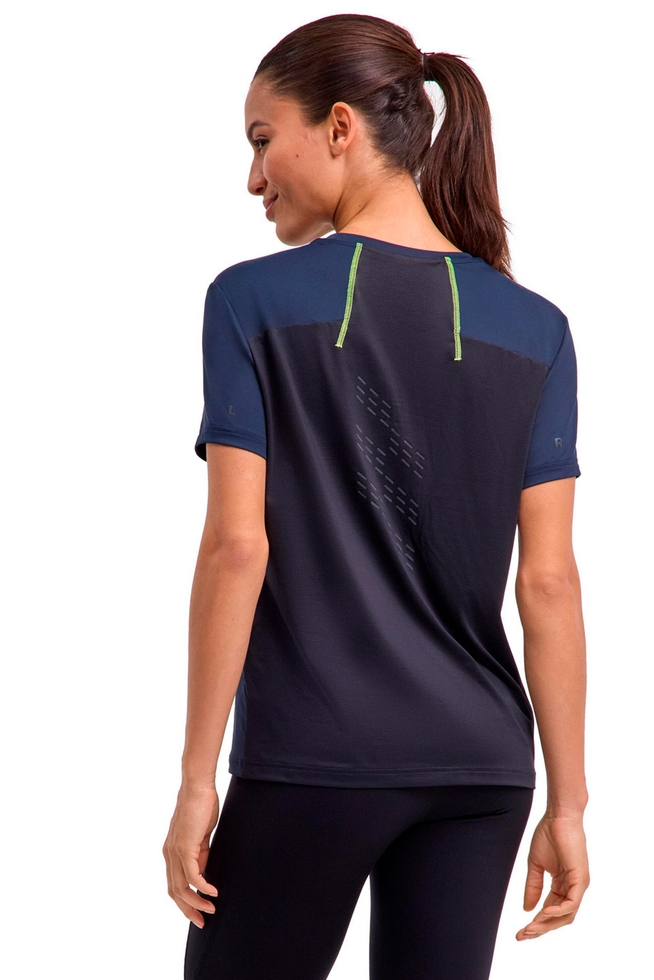 Женская спортивная футболка 2