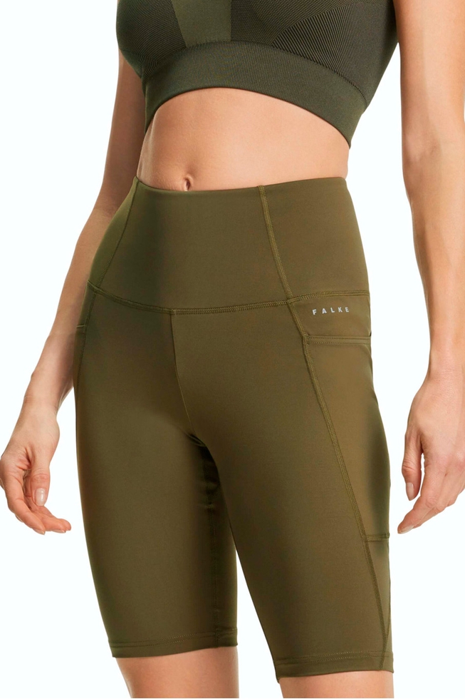 Женские спортивные зеленые шорты 1