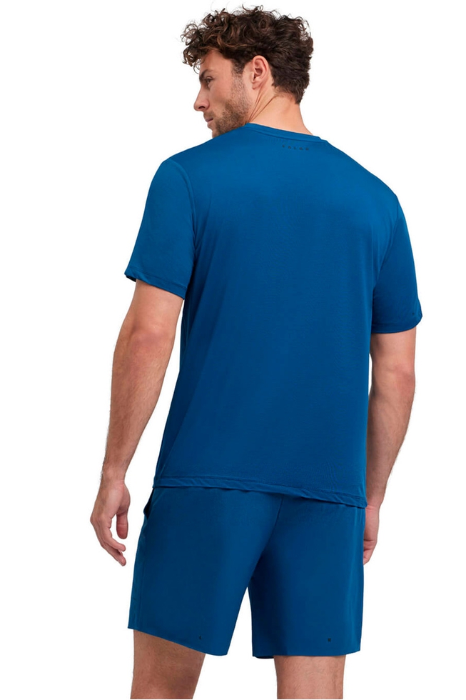 Спортивная синяя мужская футболка 2