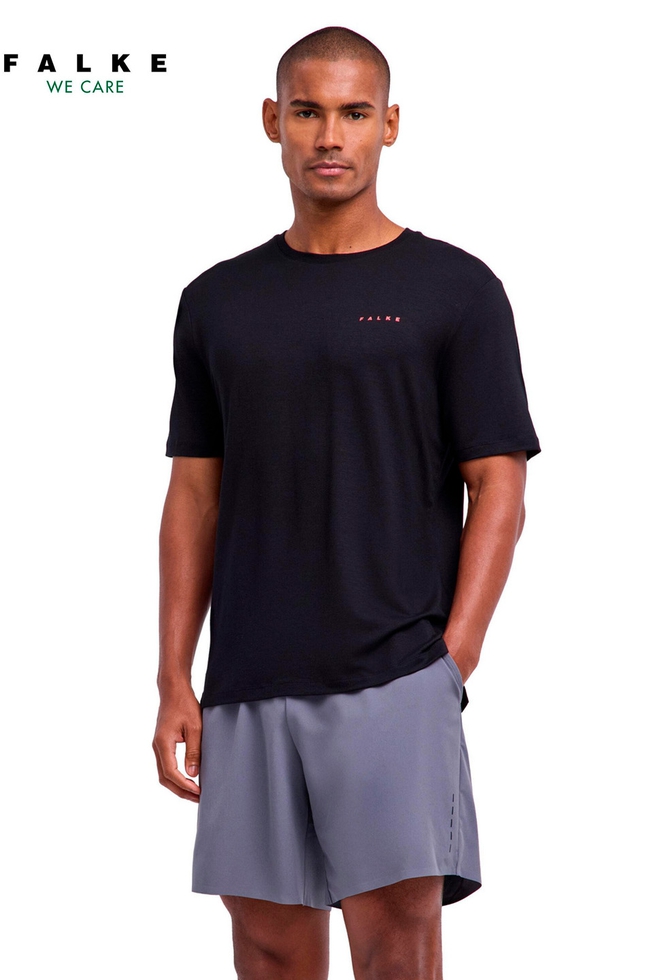 Мужская чёрная футболка 1