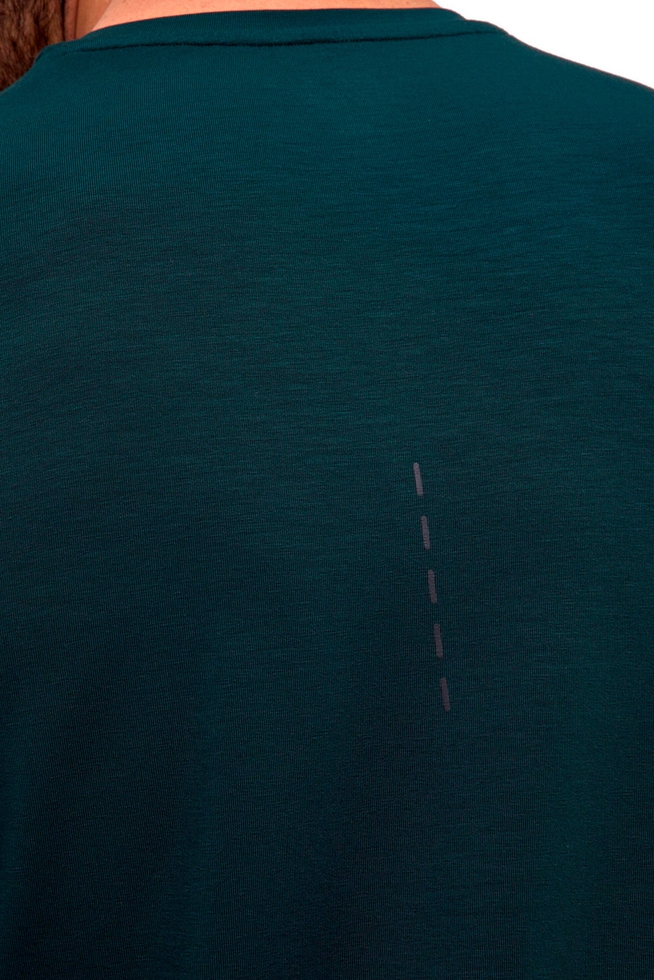 Мужская спортивная футболка 4