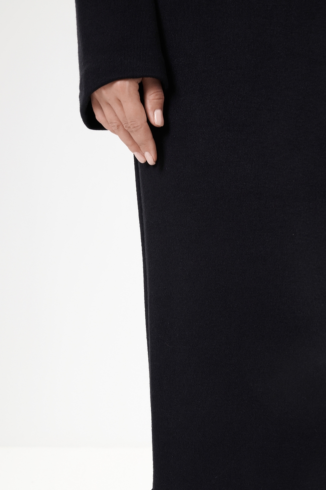 Черное платье миди 4