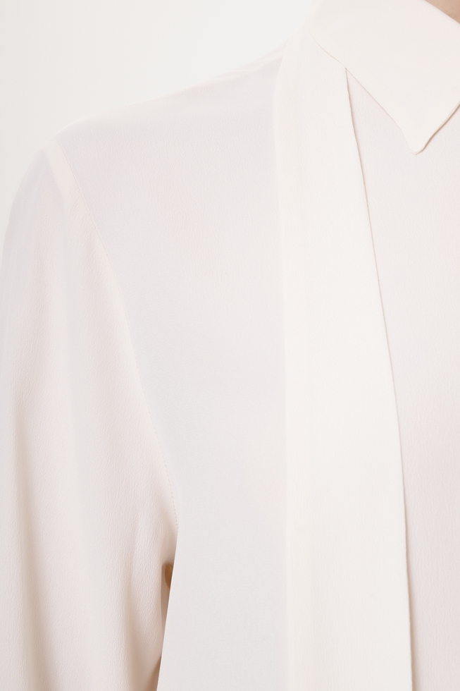 Белая блузка с длинным рукавом 5