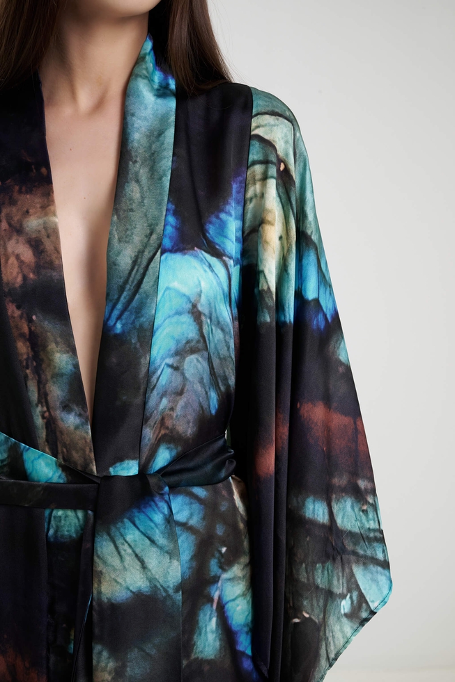 Длинное платье из шелка с принтом  4