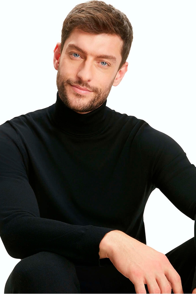 Водолазка мужская чёрная из шерсти 4