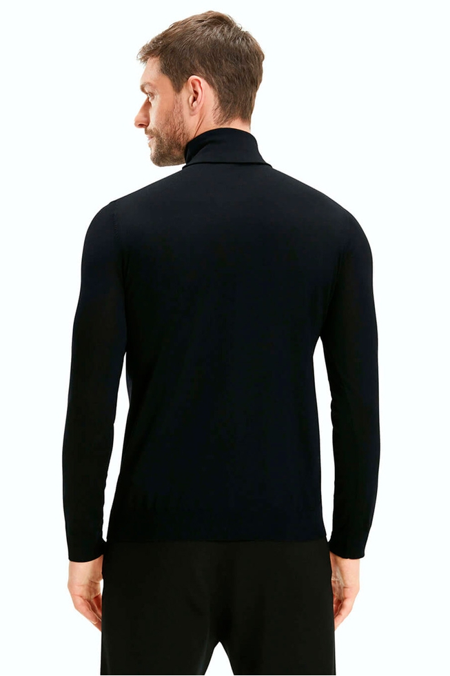 Водолазка мужская чёрная из шерсти 2