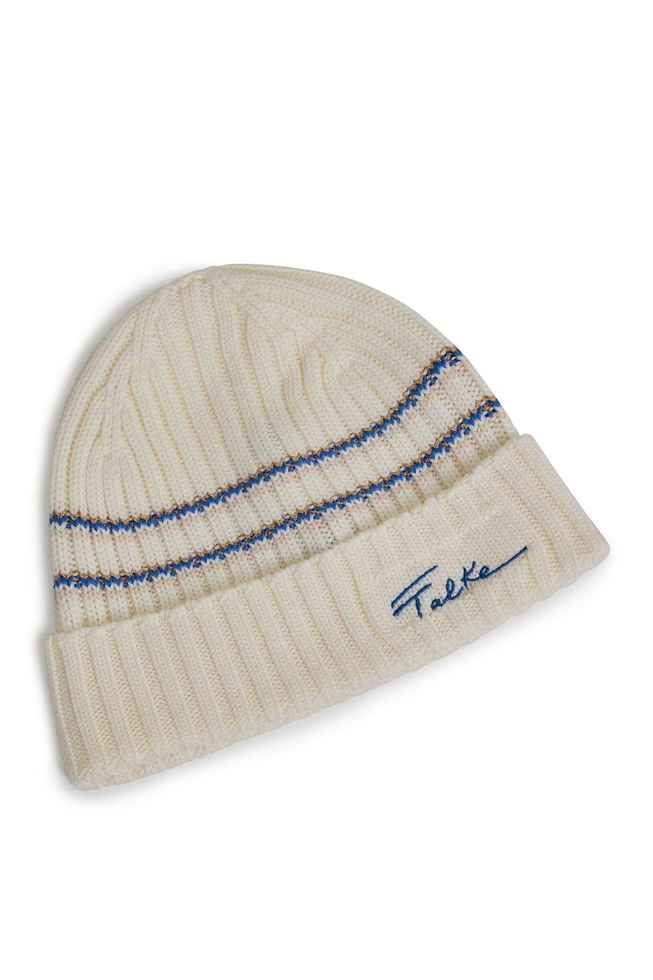 Белая шерстяная шапка 3