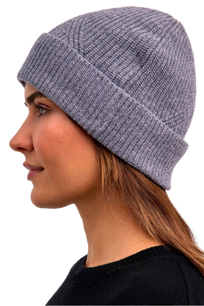 Шапка серая шерстяная 3