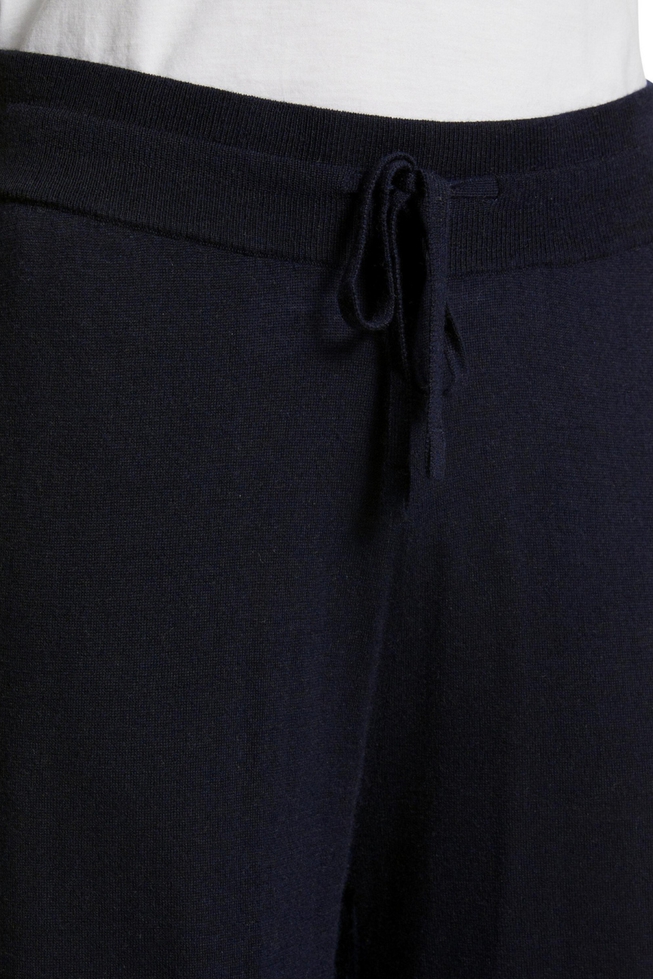 Широкие женские брюки из кашемира 4