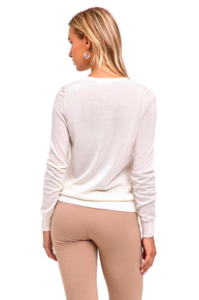 Женский белый джемпер из шерсти 2